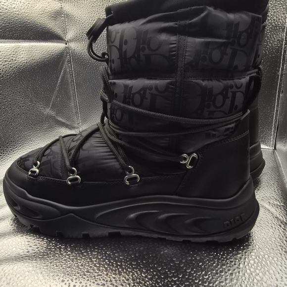Dior Women's Black Winter Boots - Picture 2 of 16